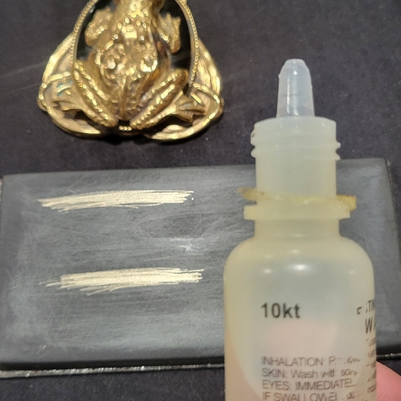 43.3 grams Vintage 10K Yellow gold layered frog pendant w/ black tourmaline - Picture 10 of 12